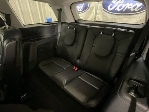 Used 2025 Lincoln Aviator Premiere image 12