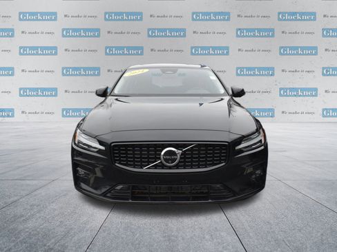 Used 2024 Volvo S60 B5 Plus image 2
