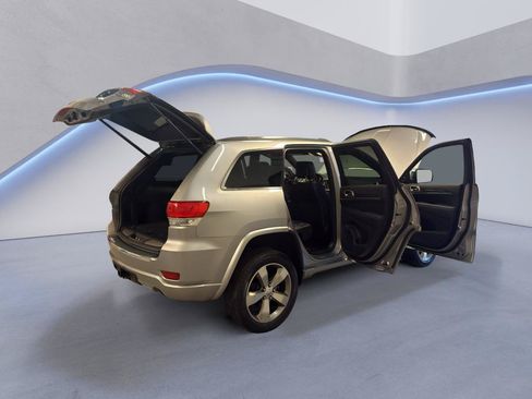Used 2014 Jeep Grand Cherokee Overland AWD/4WD image 14