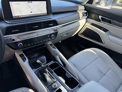 Used 2022 Kia Telluride EX w/ EX Premium Package image 24
