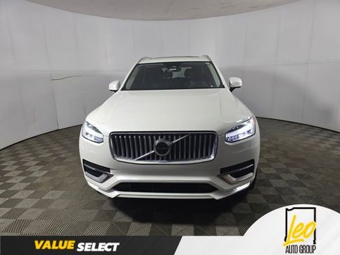 Used 2023 Volvo XC90 B6 Plus w/ Protection Package Premier AWD/4WD image 2