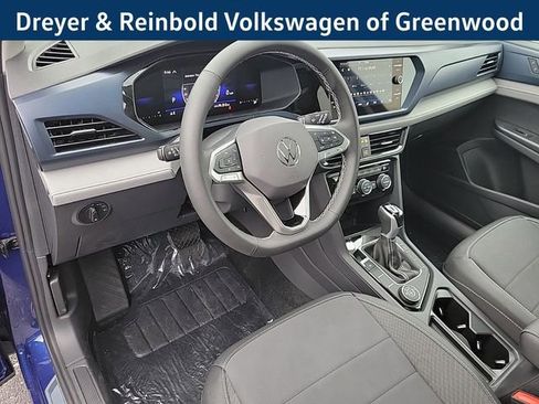 New 2024 Volkswagen Taos SE image 16
