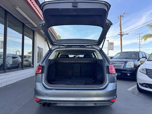 Used 2016 Volkswagen Golf S FWD image 17