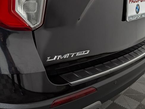 Used 2021 Ford Explorer Limited w/ Equipment Group 301A image 10