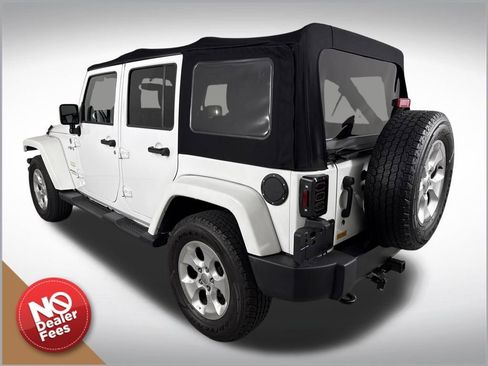 Used 2014 Jeep Wrangler Unlimited Sahara image 6