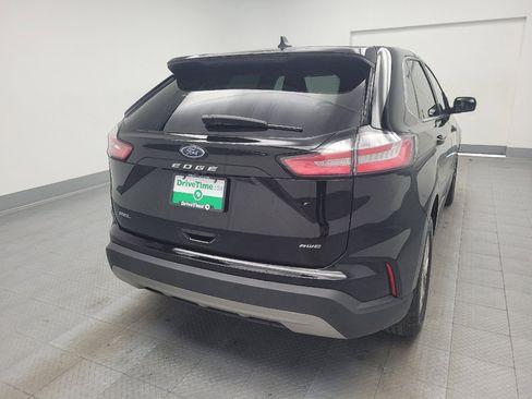 Used 2024 Ford Edge SEL image 7