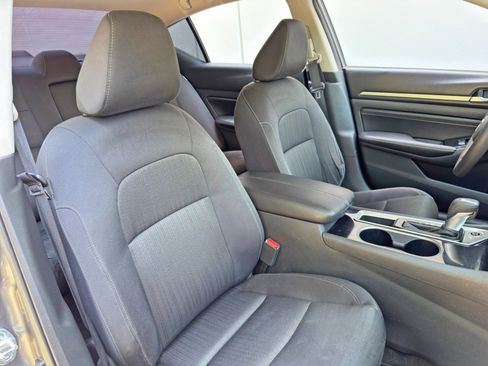 Used 2021 Nissan Altima 2.5 SV FWD image 31