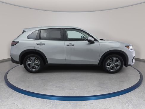 New 2026 Honda HR-V LX image 4