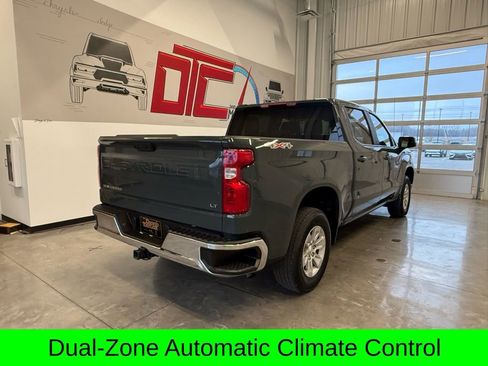 Used 2025 Chevrolet Silverado 1500 LT image 3