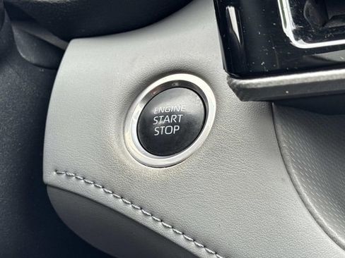 Used 2024 Toyota Highlander Platinum image 26