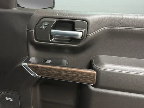 Used 2019 Chevrolet Silverado 1500 RST w/ All-Star Edition AWD/4WD image 18