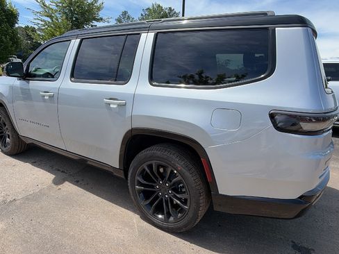 New 2026 Jeep Grand Wagoneer Summit AWD/4WD image 10