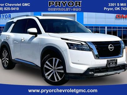 Used 2024 Nissan Pathfinder Platinum w/ Cargo Package