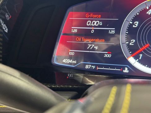 Used 2021 Chevrolet Corvette Stingray Premium Cpe w/ Z51 Performance Package RWD image 24