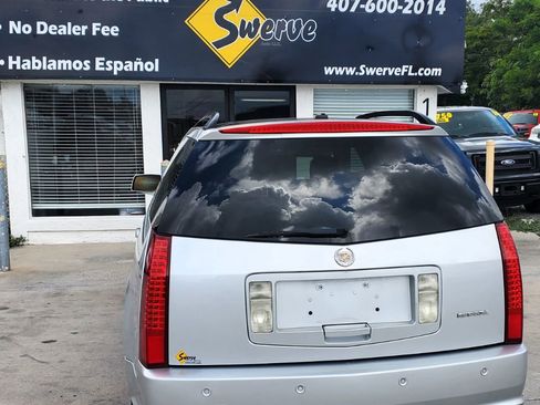 Used 2009 Cadillac SRX 2WD w/ Third Row Seating Package image 13