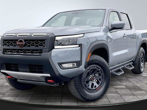 New 2026 Nissan Frontier PRO-4X w/ Pro-4x Convenience Package image 2