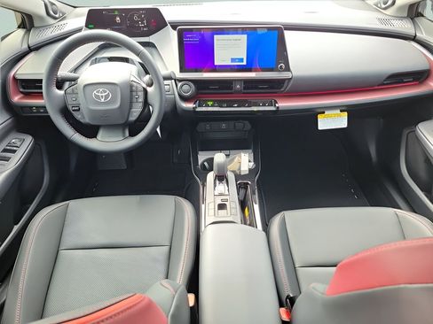 New 2026 Toyota Prius Plug-In Hybrid FWD image 8