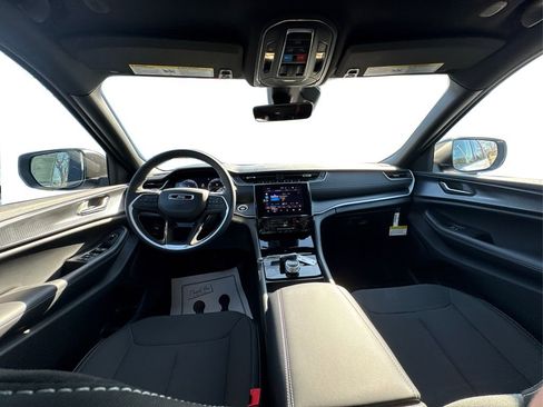 New 2026 Jeep Grand Cherokee L Laredo image 23