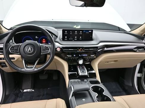 Used 2022 Acura MDX SH-AWD w/ Technology Package image 16