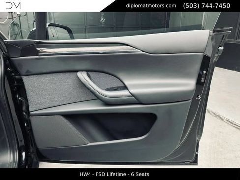Used 2024 Tesla Model X AWD/4WD image 30