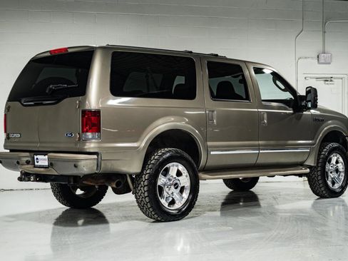 Used 2003 Ford Excursion Limited image 3