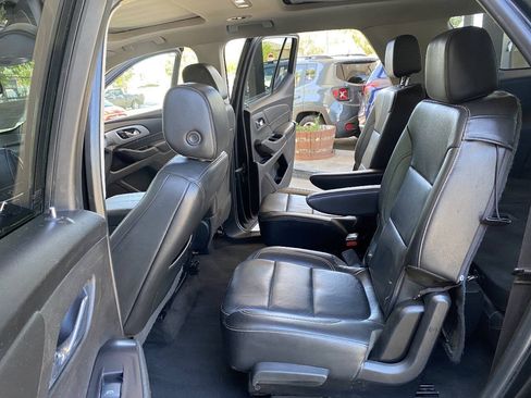 Used 2019 Chevrolet Traverse RS AWD/4WD image 19