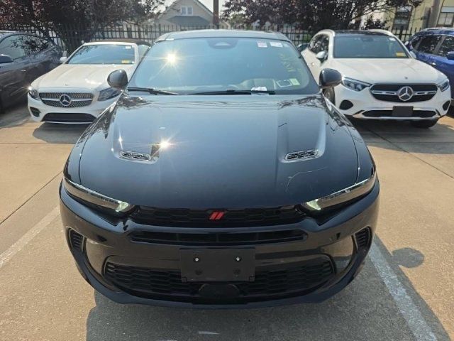 Used 2024 Dodge Hornet R/T Plus w/ R/T Blacktop Package AWD/4WD image 4