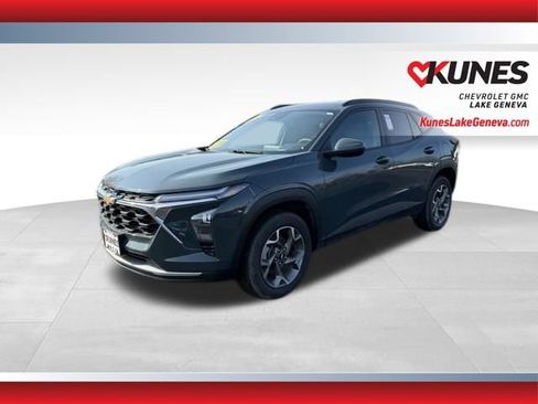 Used 2025 Chevrolet Trax LT image 10