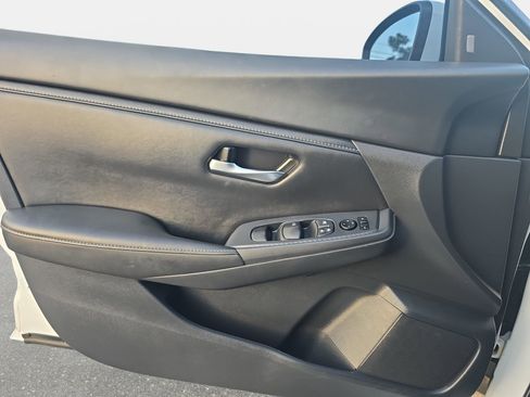 Used 2022 Nissan Sentra SV w/ Electronics Package FWD image 25
