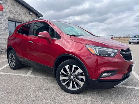 Used 2018 Buick Encore Premium image 3