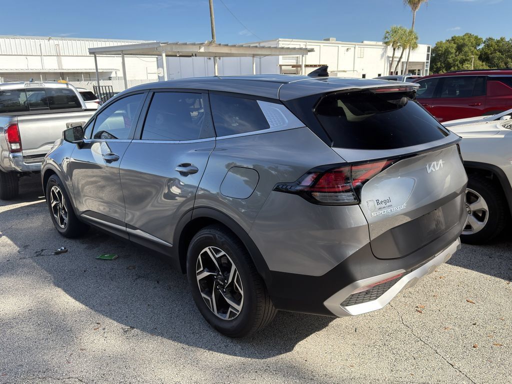 Certified 2025 Kia Sportage LX FWD image 6