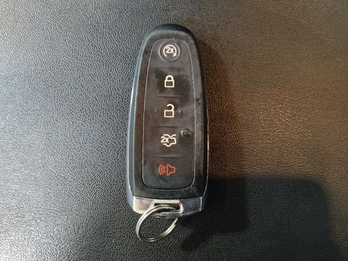 Used 2014 Ford Taurus Limited w/ Equipment Group 301A image 32