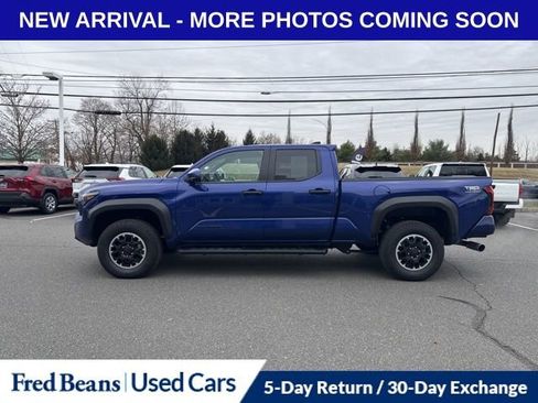 Used 2024 Toyota Tacoma TRD Off-Road image 7