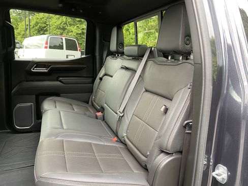 Used 2023 Chevrolet Silverado 1500 High Country w/ High Country Premium Package AWD/4WD image 40