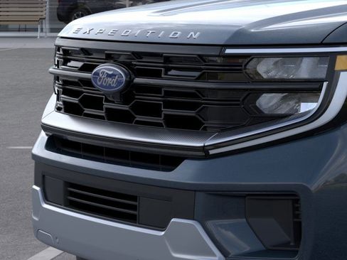 New 2026 Ford Expedition Max Platinum w/ Driver's Package image 38