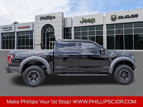 Used 2018 Ford F150 Raptor w/ Equipment Group 802A Luxury AWD/4WD image 2