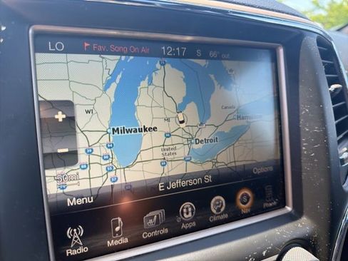 Used 2014 Jeep Grand Cherokee Limited AWD/4WD image 25