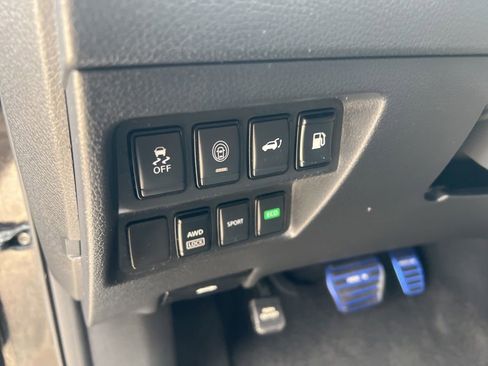 Used 2020 Nissan Rogue SV AWD/4WD image 55