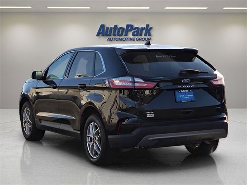 Certified 2023 Ford Edge SEL image 5