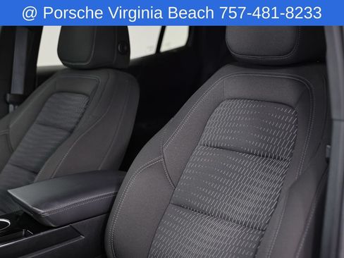 Used 2026 Chevrolet Equinox LT AWD/4WD image 24