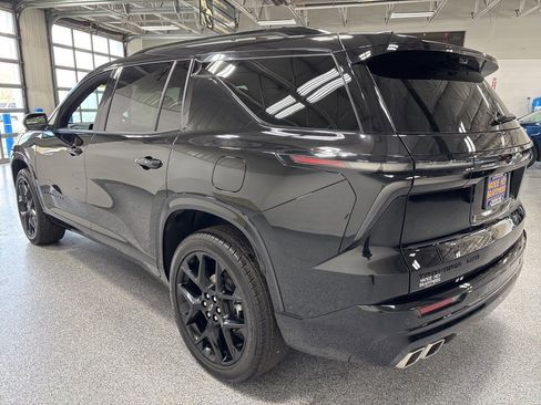Used 2024 Chevrolet Traverse RS w/ LPO, Floor Liner Package image 5