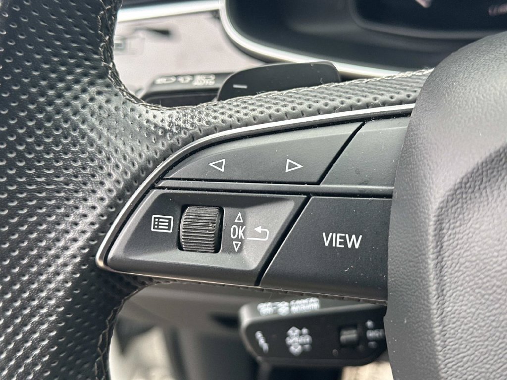 Used 2024 Audi SQ8 Prestige AWD/4WD image 28