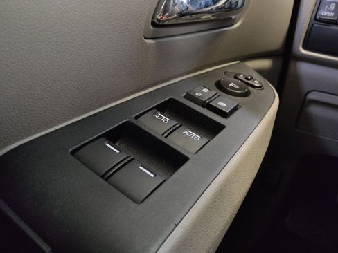 Used 2017 Honda Odyssey SE image 27
