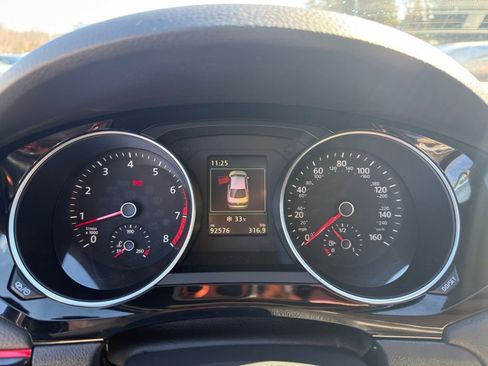 Used 2017 Volkswagen Jetta GLI image 22