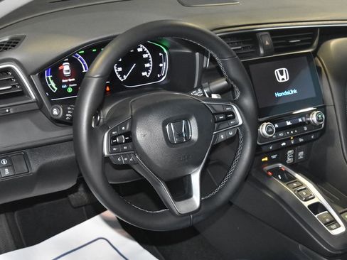 Used 2019 Honda Insight Touring image 2