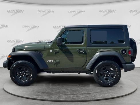 Used 2021 Jeep Wrangler Sport AWD/4WD image 4