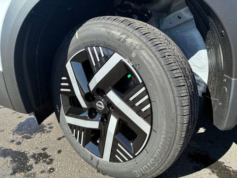 New 2026 Nissan Kicks SV w/ SV Premium Package image 11