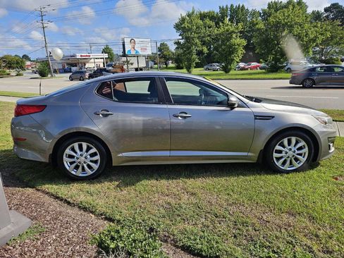 Used 2015 Kia Optima EX image 5