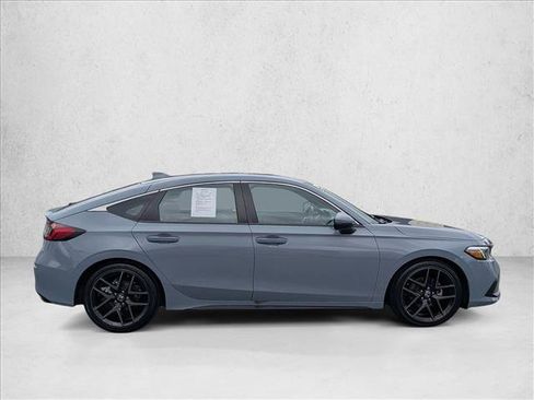 Used 2024 Honda Civic Sport Touring image 4