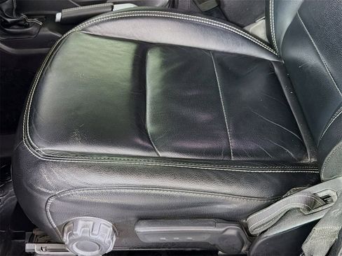 Used 2018 Jeep Wrangler Unlimited Sahara image 22